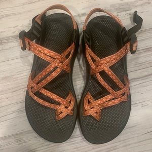 Chaco  coral sandal